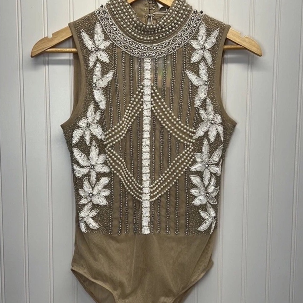 Misguided Elegant Tan Sleeveless Top with White Floral Embroidery